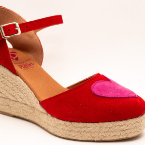 Agatha Barbi Serraje Rojo
